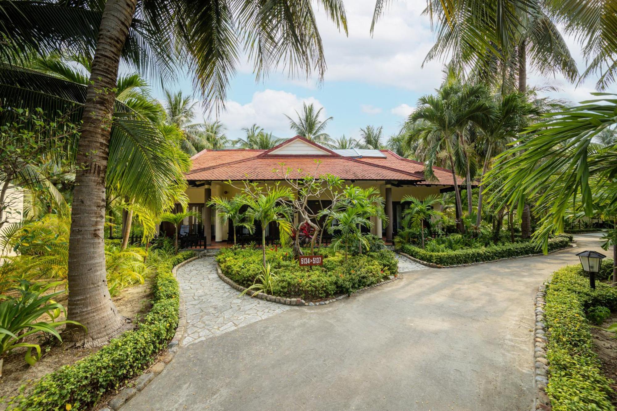 Diamond Bay Resort & Spa Nha Trang Exterior foto